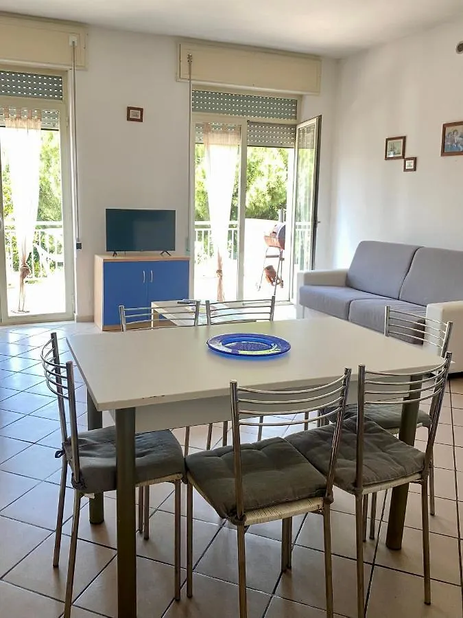Apartment Tirreno Tirrenia