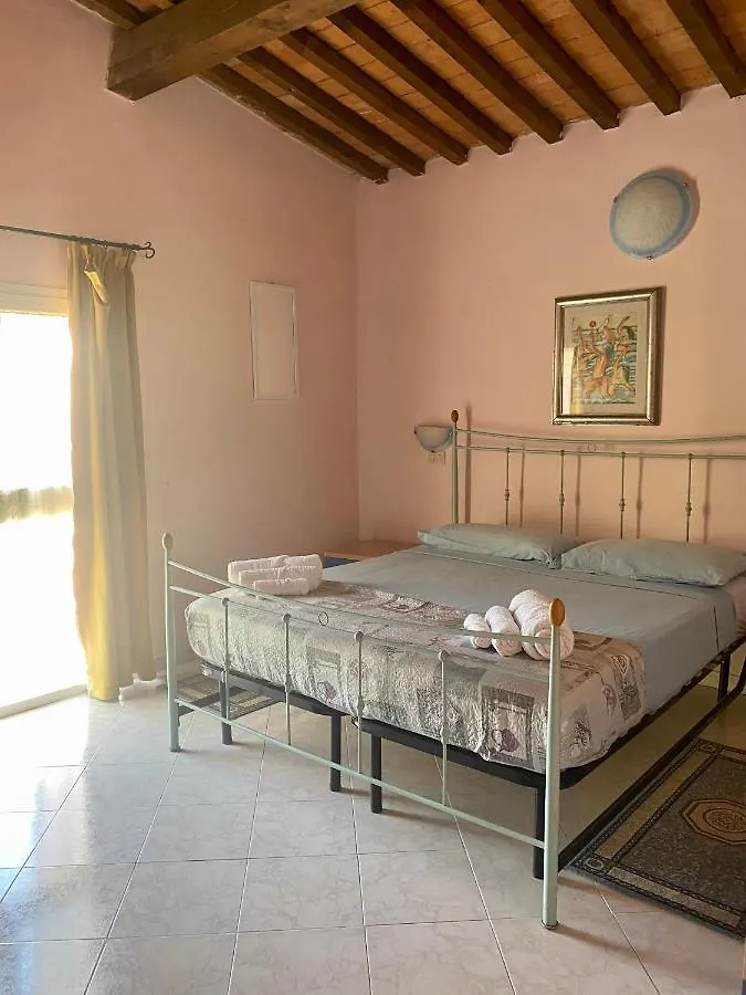 Apartment Tirreno Tirrenia Itália