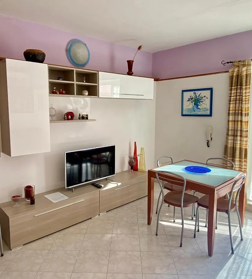Apartment Tirreno Tirrenia