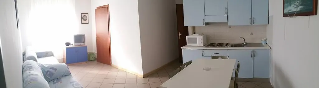 Apartment Tirreno Tirrenia 0*,